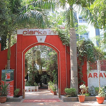 Aravali Clarks Inn Alwar Extérieur photo