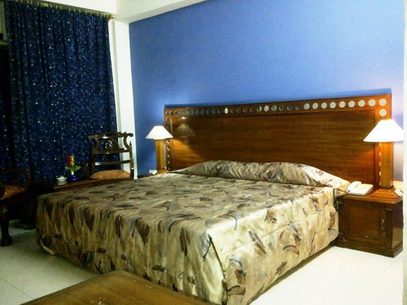 Aravali Clarks Inn Alwar Extérieur photo