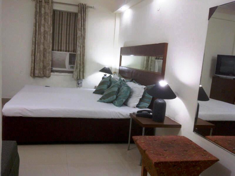 Aravali Clarks Inn Alwar Extérieur photo