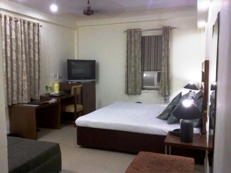 Aravali Clarks Inn Alwar Extérieur photo